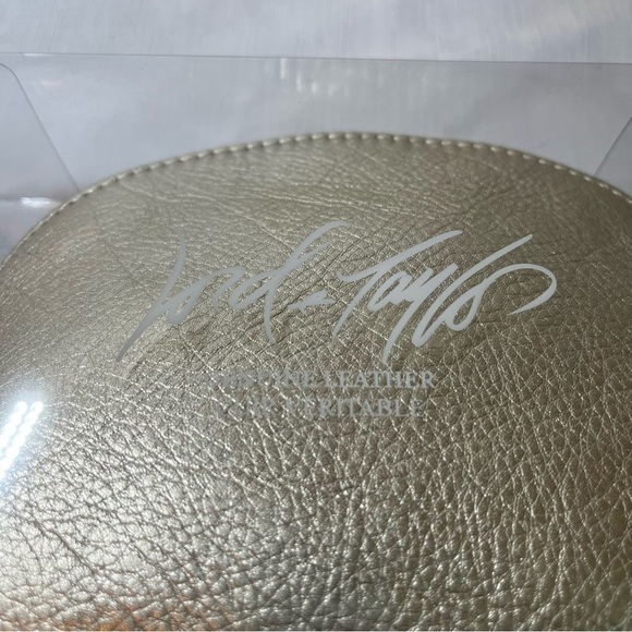 NEW Lord & Taylor Metallic LEATHER Cosmetic Bag with Textured Finish - Picture 2 of 7